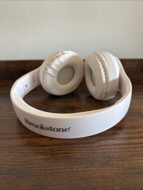 Brookstone Wireless Bluetooth Headphones with Cushioned Ear Pad